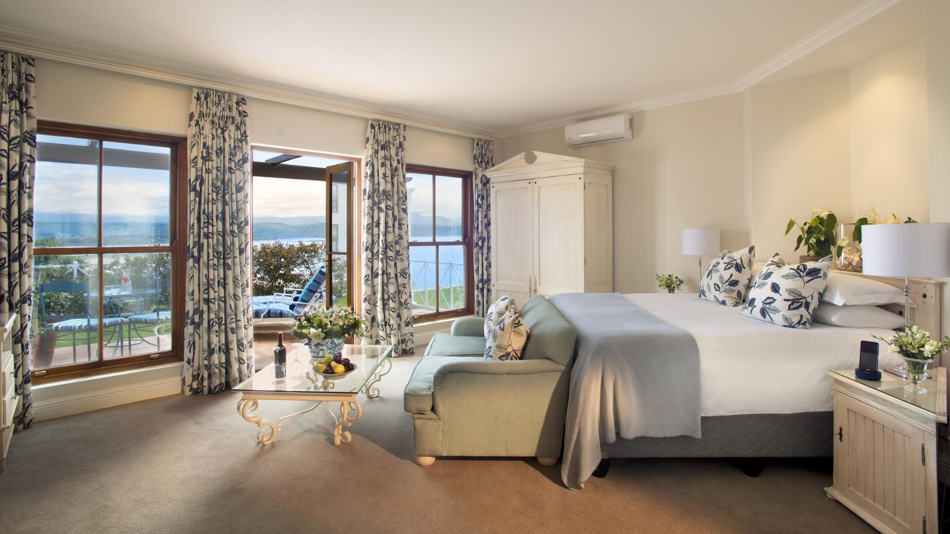 Luxurious Bedroom Suit at The Plettenberg Hotel